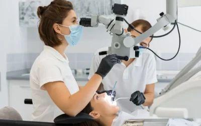 Jakie korzyści daje powiększenie pola zabiegowego w endodoncji?